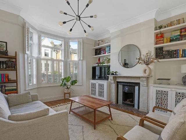 Flat for sale in Penge, Isle Of Man