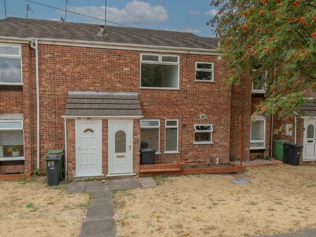 Flat for sale in Woodside, Brierley Hill