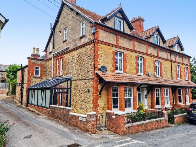 Flat for sale in Bridport, East Dorset