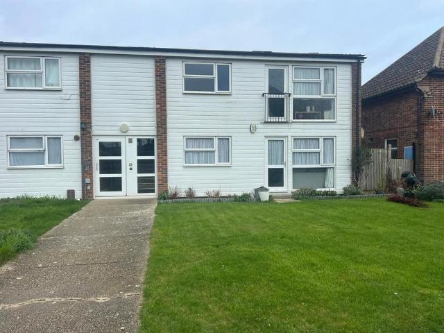 Flat for sale in Frinton and Walton, Dale Hill