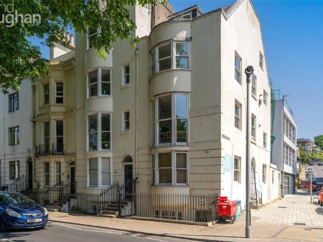 Flat for sale in Round Hill, Brighton & Hove