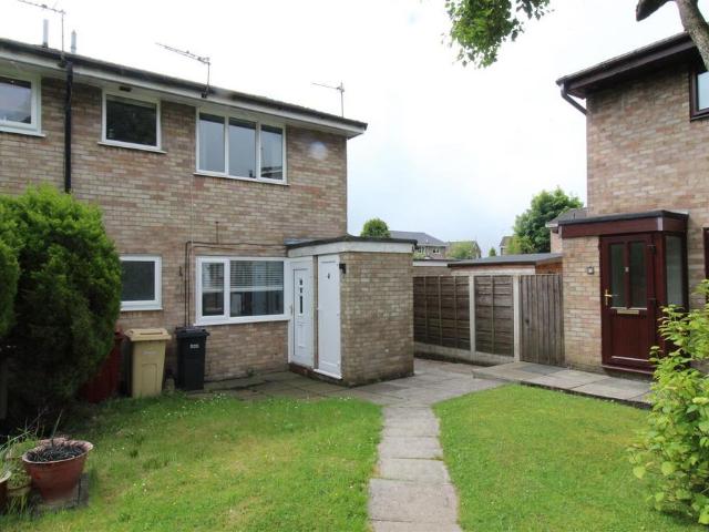 Flat for sale in Lee Bank, Greater Manchester