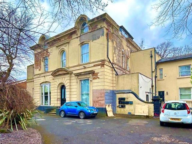Flat for sale in Elm Park, Calderstones