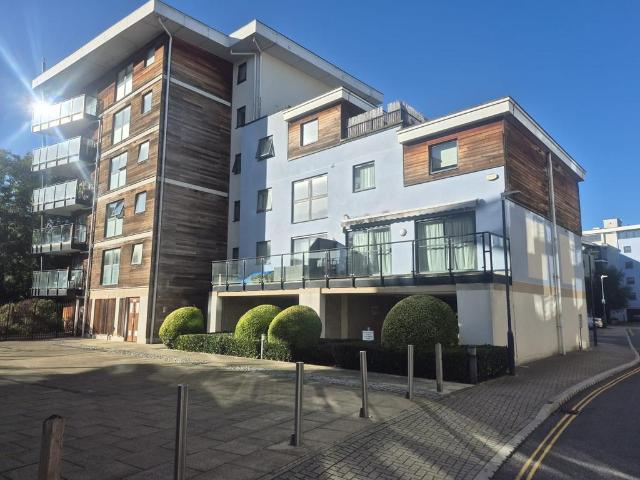 Flat for sale in Maidstone, Kent