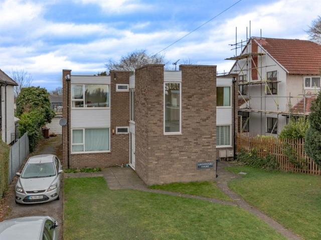 Flat for sale in Primley Park, Alwoodley