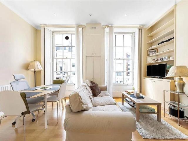 Flat for sale in Pimlico, Greater London