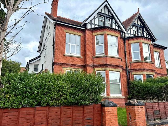Flat for sale in Llandudno, Wales