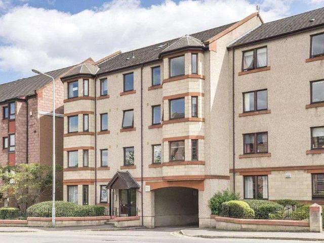 Flat for sale in Hillside, Scotland