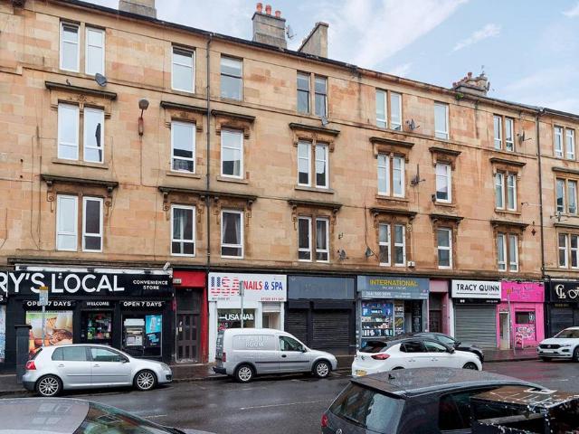 Flat for sale in Dennistoun, Scotland