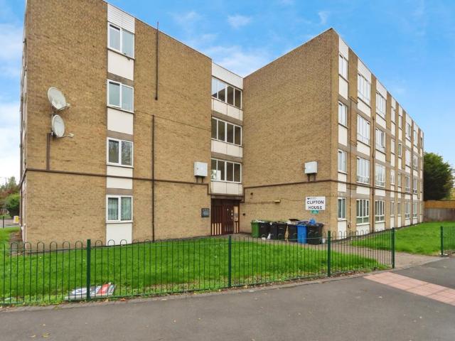 Flat for sale in Fox Hollies, West Midlands
