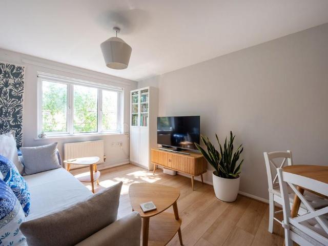 Flat for sale in London Borough of Merton, Greater London