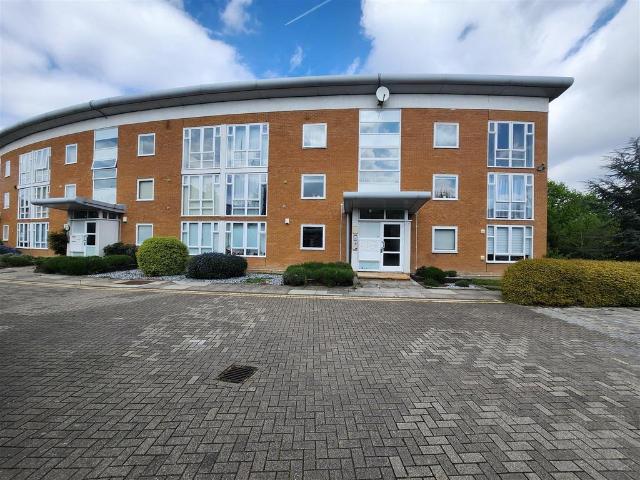 Flat for sale in North Woolwich, Greater London