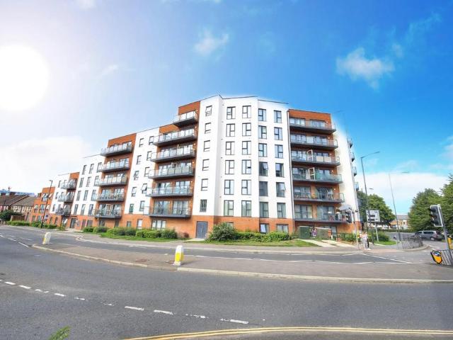 Flat for sale in Glynde, West Sussex