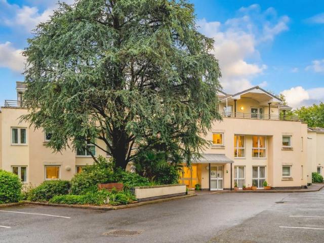 Flat for sale in Colebrook Village, Mount Wise