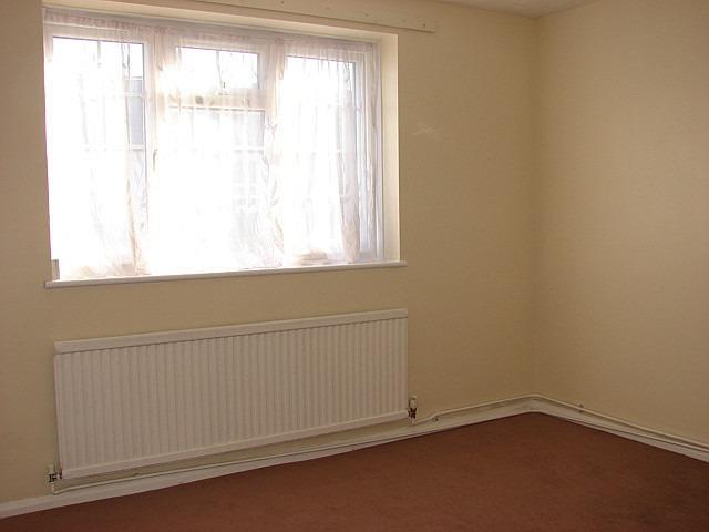 Flat for sale in London Borough of Croydon, South Norwood
