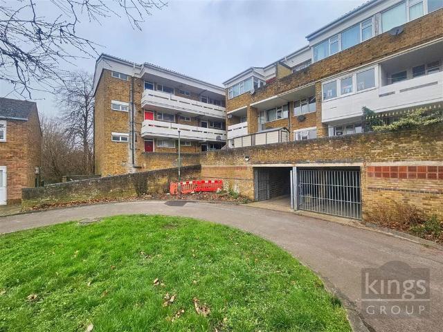 Flat for sale in Kingsmoor, Harlow
