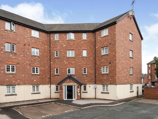 Flat for sale in Salford, Greater Manchester