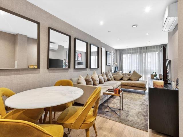 Flat for sale in Chalk Farm, Primrose Hill