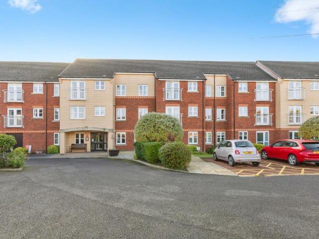 Flat for sale in Darlington