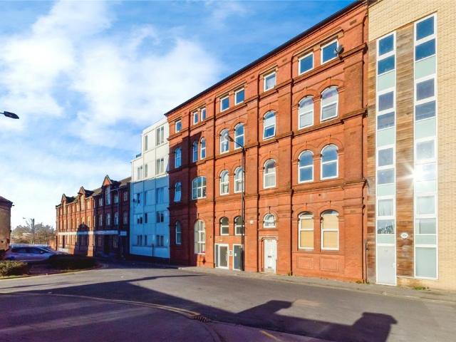 Flat for sale in West Midlands