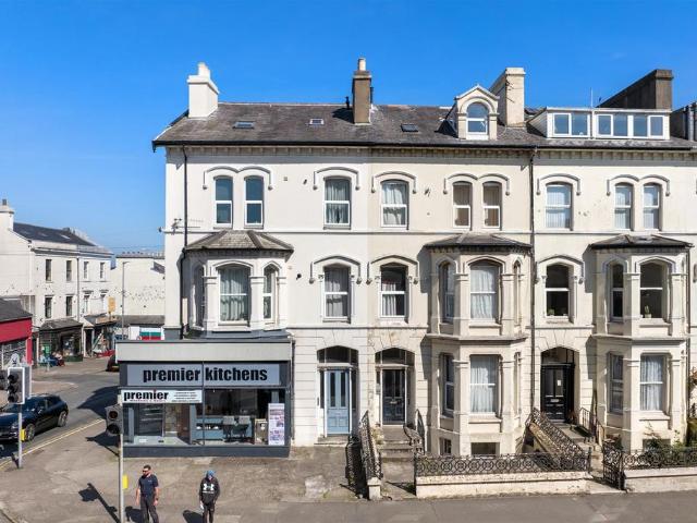 Flat for sale in Isle Of Man