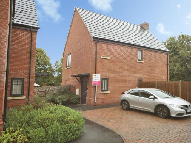 Flat for sale in Needham Market, Mid Suffolk