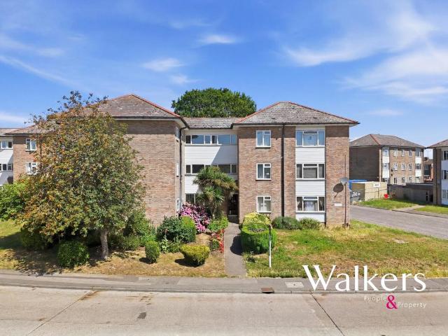 Flat for sale in Galleywood, Chelmsford