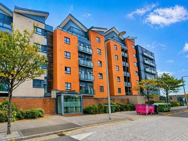 Flat for sale in SA1 Swansea Waterfront, Nangreaves