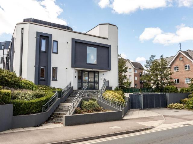 Flat for sale in Walton, Aylesbury