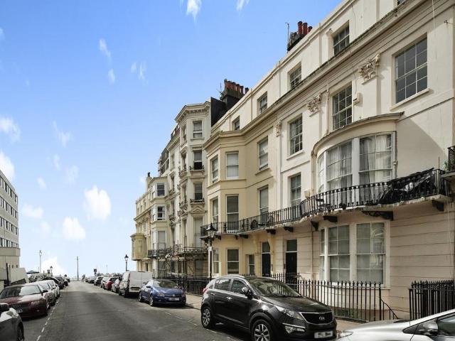 Flat for sale in Brunswick, Brighton & Hove