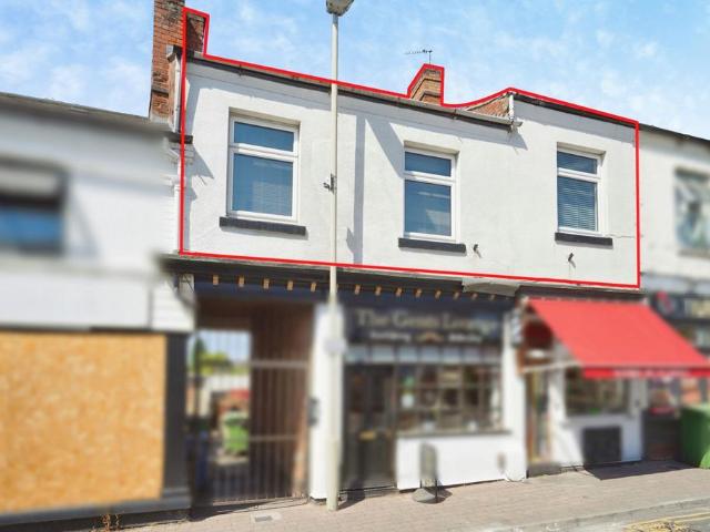 Flat for sale in Coalville, Leicestershire