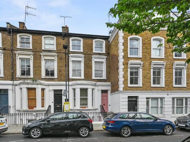 Flat for sale in Hammersmith, Greater London
