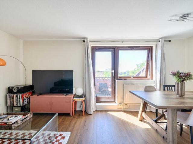 Flat for sale in West Hampstead, Greater London