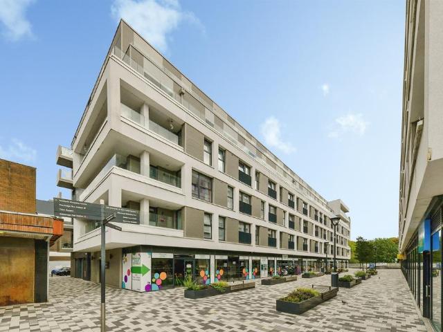 Flat for sale in Old Town, Stevenage