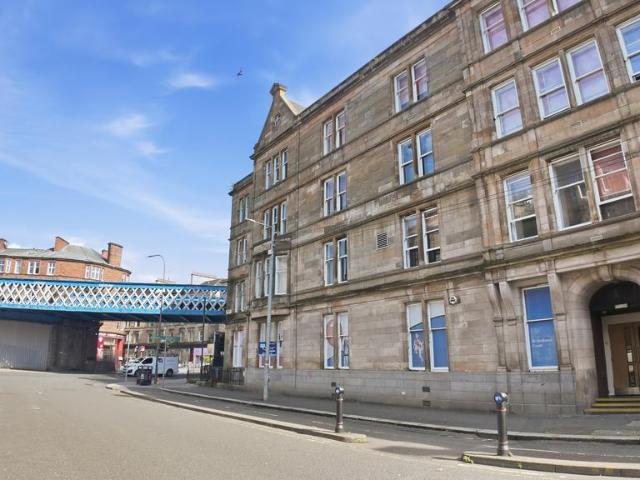 Flat for sale in Merchant City, Scotland