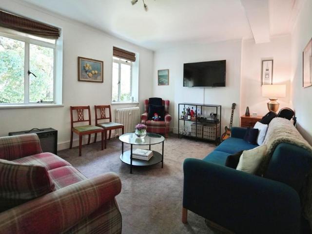 Flat for sale in Georgia, Greater Manchester