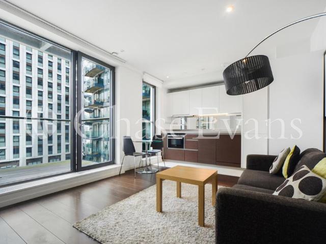 Flat for sale in Isle Of Dogs, Isle Of Man