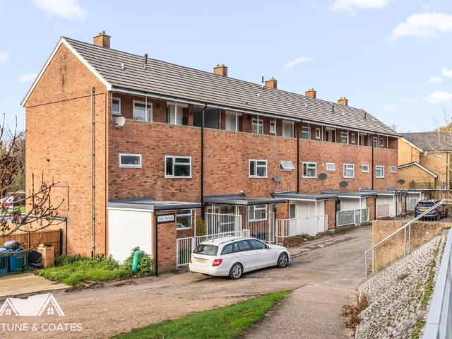 Flat for sale in Great Parndon, Harlow