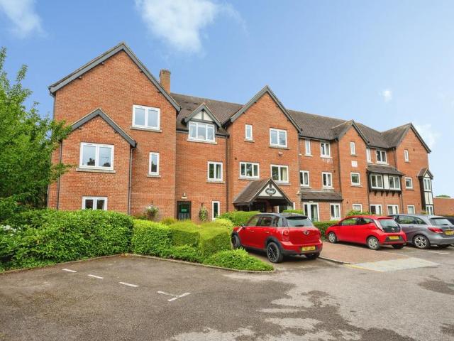 Flat for sale in Tiddington, Alderminster
