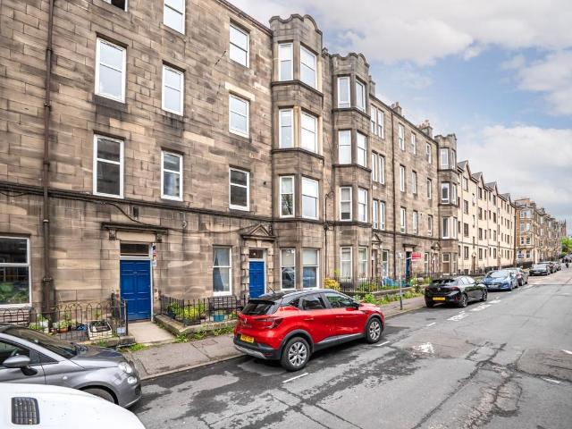 Flat for sale in Shandon, Merchiston