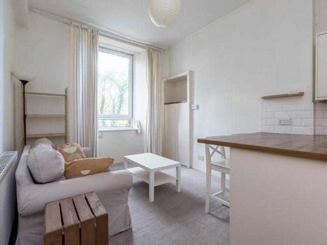Flat for sale in Hillside, City of Edinburgh