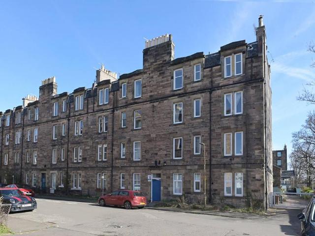 Flat for sale in Morningside, Scotland