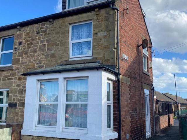 Flat for sale in Forest Hall, North Tyneside