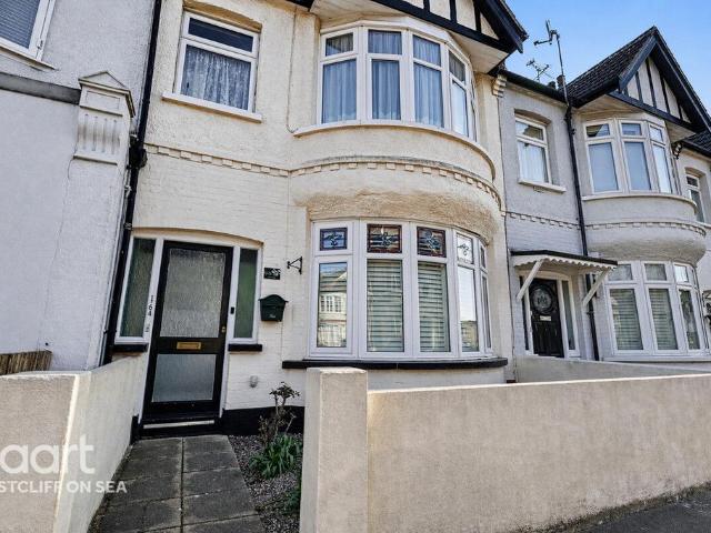 Flat for sale in Alton Barnes, Isle Of Man
