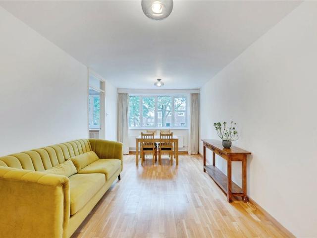 Flat for sale in Greater London