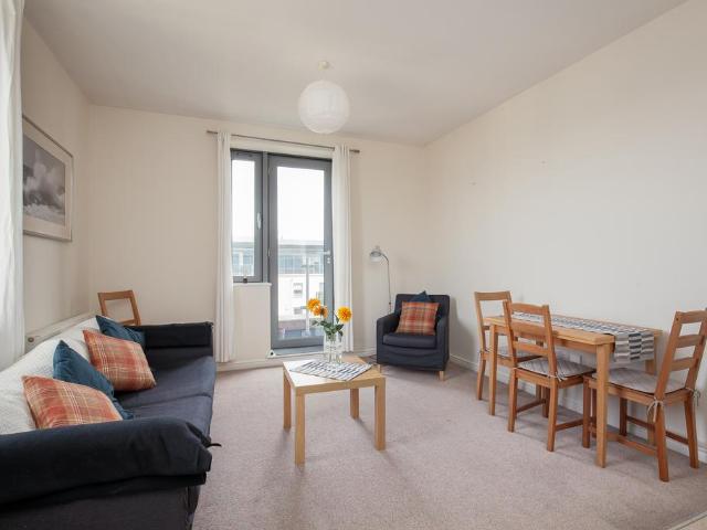 Flat for sale in Moat, Slateford