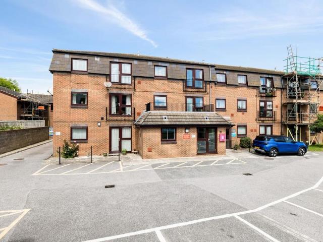 Flat for sale in Tower Hamlets, Ash