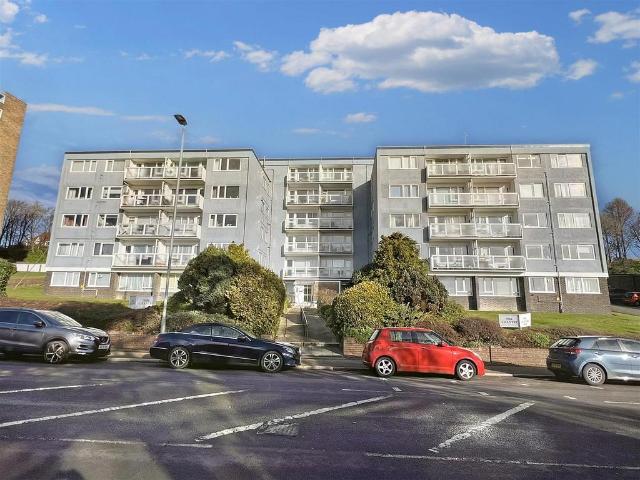 Flat for sale in Upperton, Eastbourne