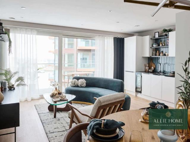 Flat for sale in Glyndon, Plumstead