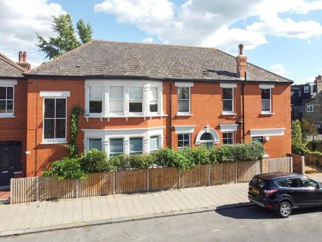 Flat for sale in London Borough of Lewisham, Greater London